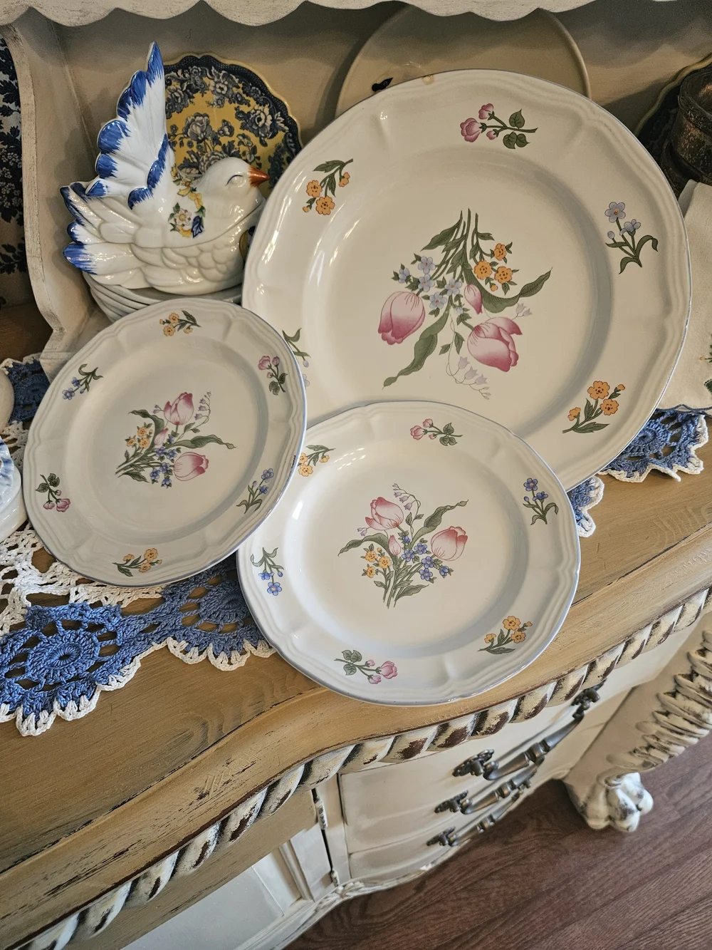 Floral Butterfly China Plate Set – 1 Large 12